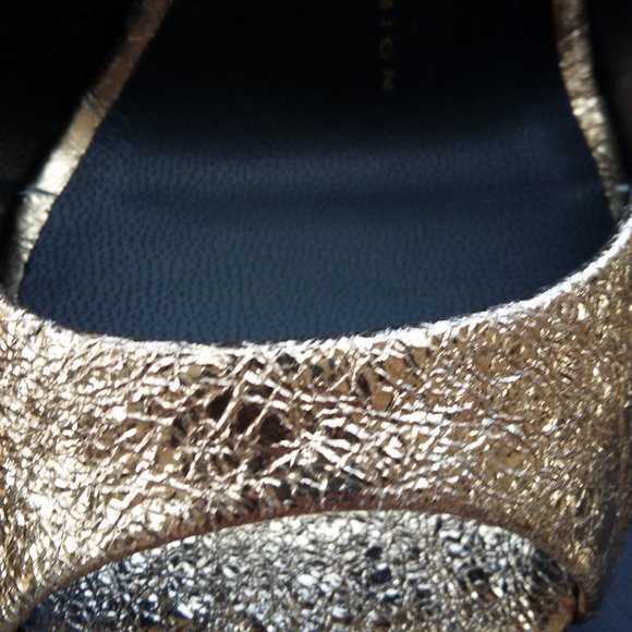 Giuseppe Zanotti Gold Peep Toe Heels - Picture 3 of 8